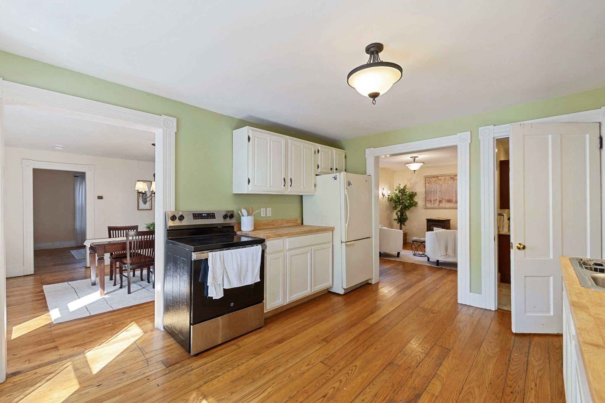 10 Spring St, North Brookfield, MA Photo #13
