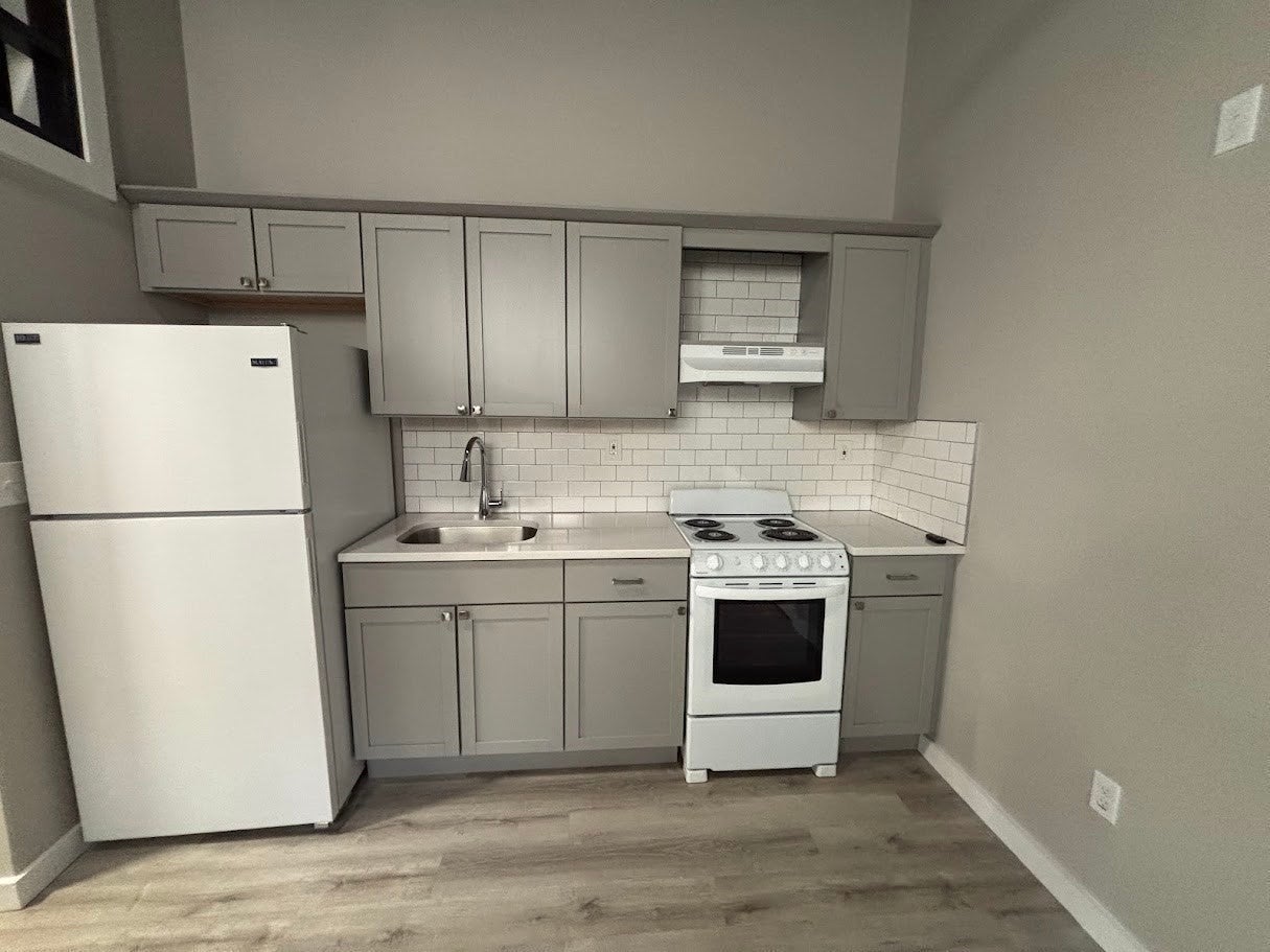 Photo of 142 Gove St #1, Boston, MA