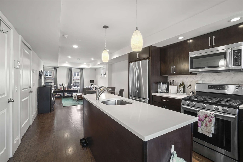 208-210 West 7th Street 2L