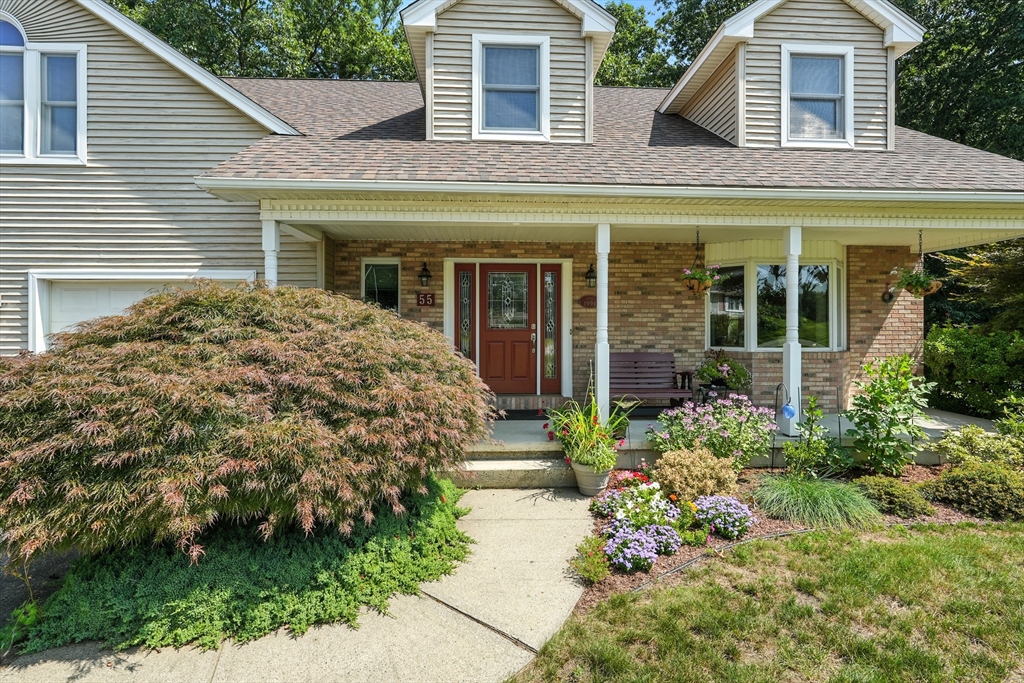 55 Dowds Ln