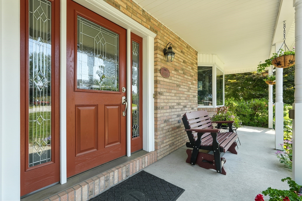 55 Dowds Ln