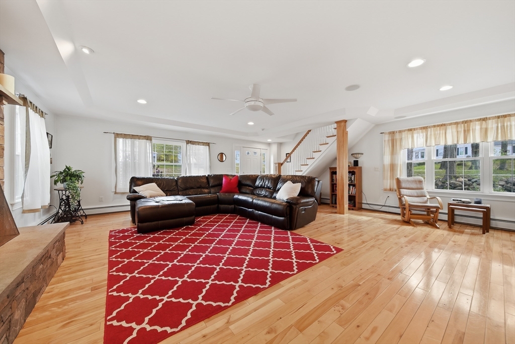 39 E Main St, Merrimac, MA Photo #5