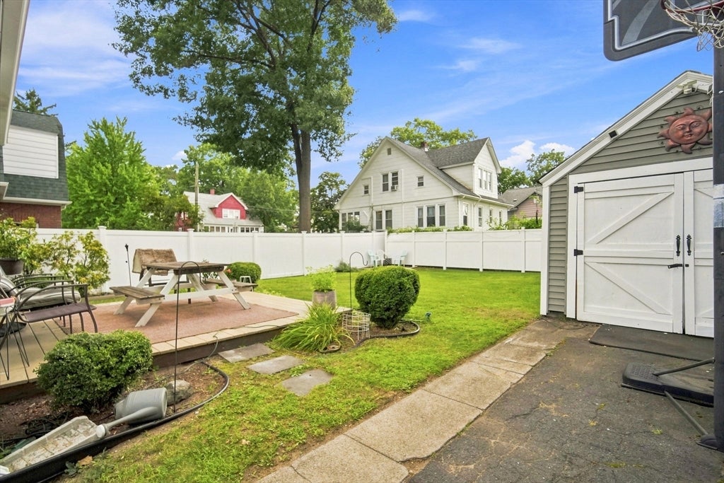 43 Corona St, Springfield, MA Photo #30