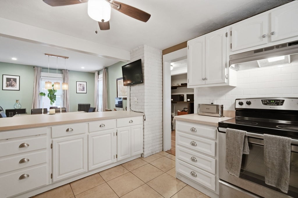 43 Corona St, Springfield, MA Photo #14