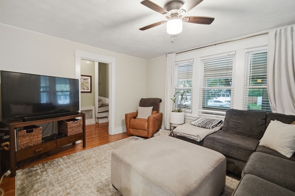 43 Corona St, Springfield, MA Photo #10