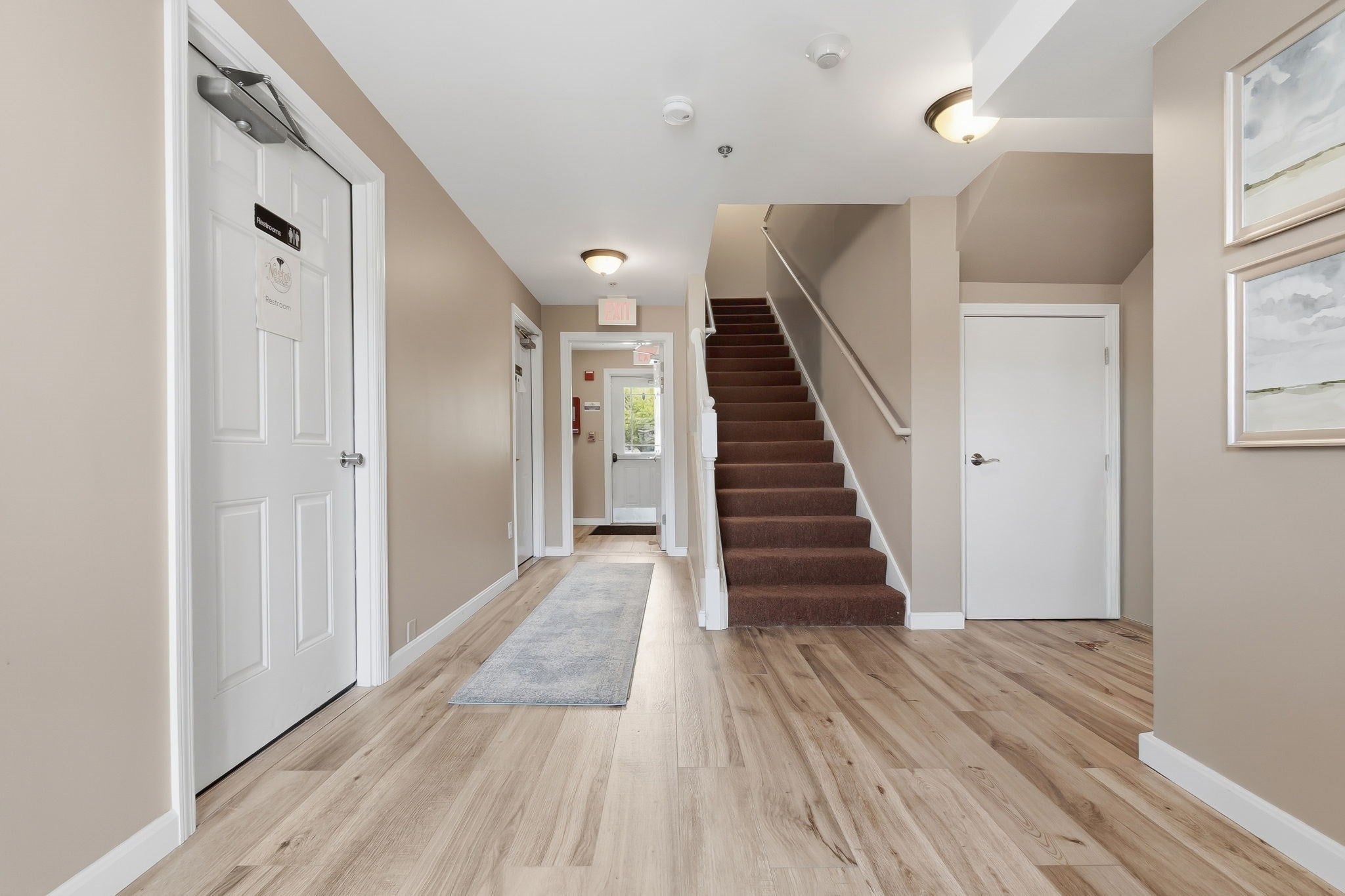 23 South Main St 5