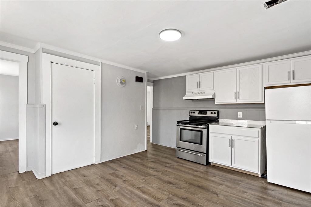 63 W Carpenter St