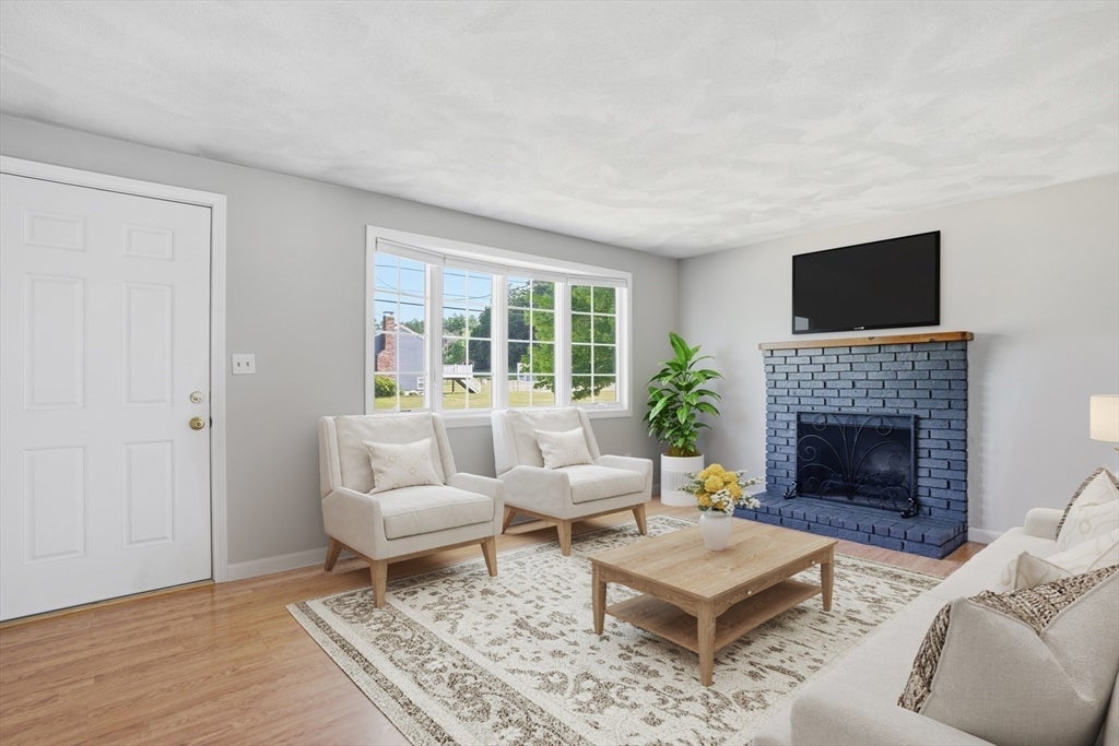 160 Navillus Rd