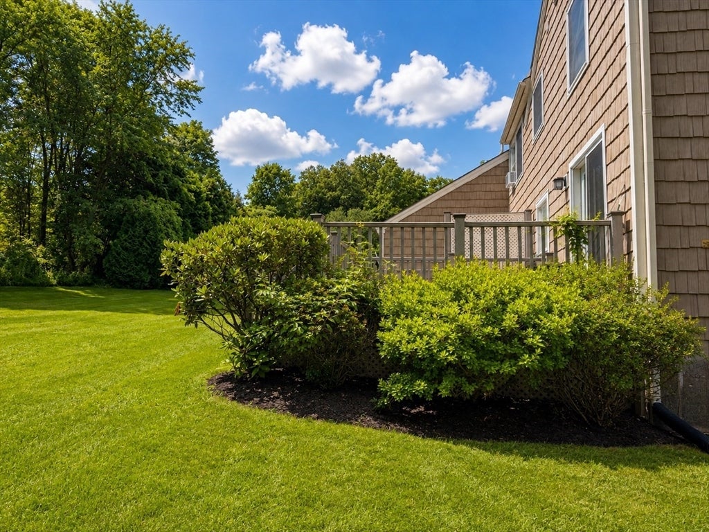 62 Laurel St #B, Greenfield, MA Photo #3