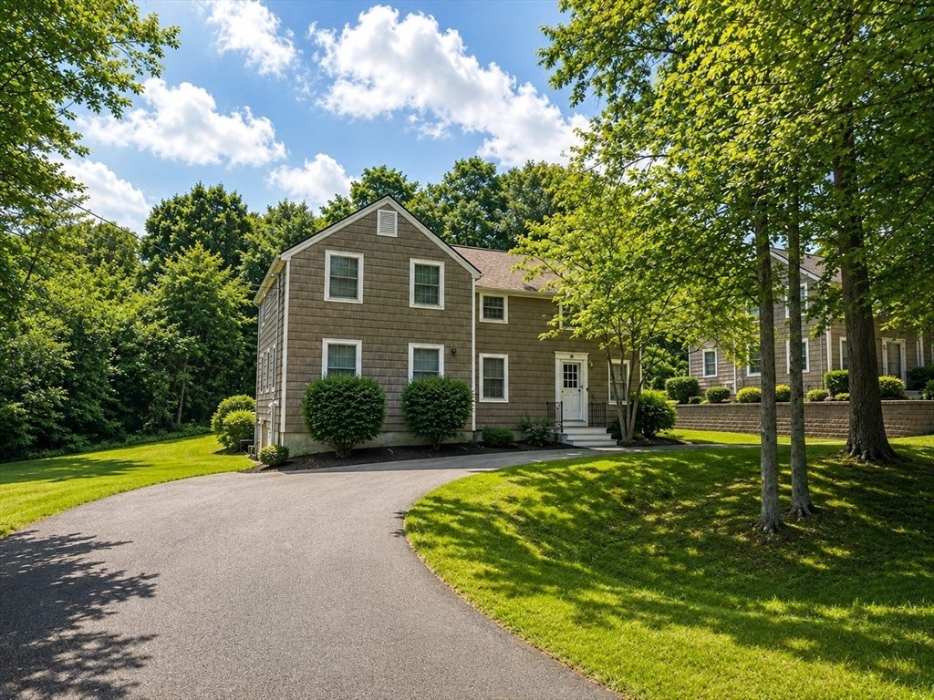 62 Laurel St #B, Greenfield, MA Photo #1
