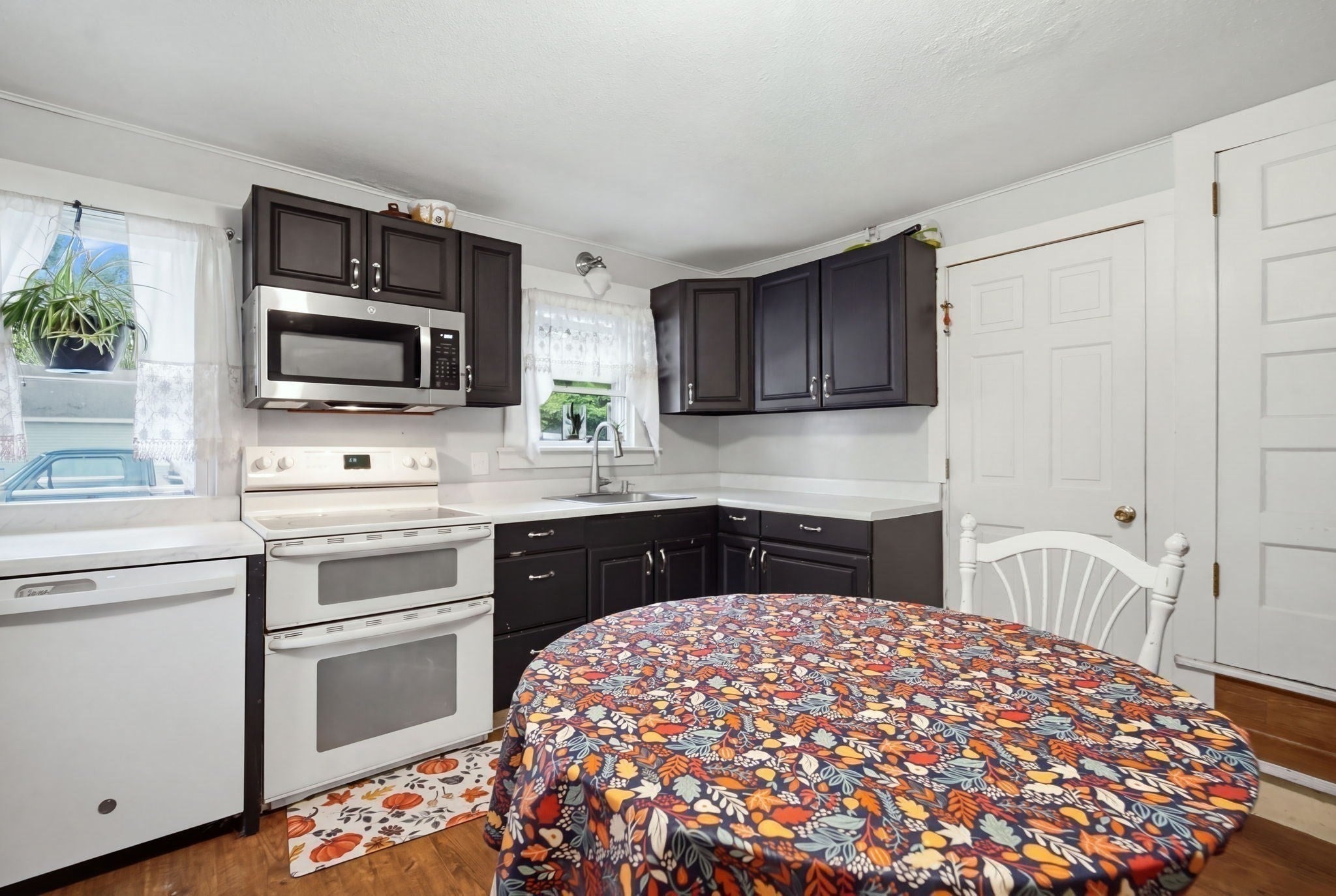 12 First Street, East Longmeadow, MA, 12 First Street, East Longmeadow, MA Photo #5