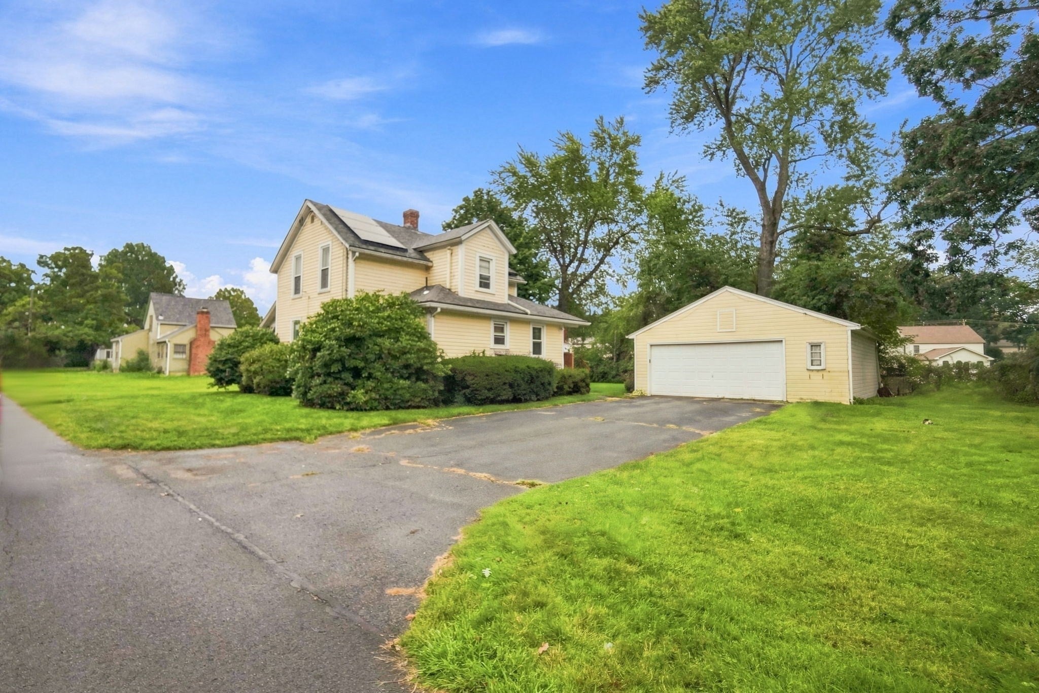 Photo of 12 First Street, East Longmeadow, MA