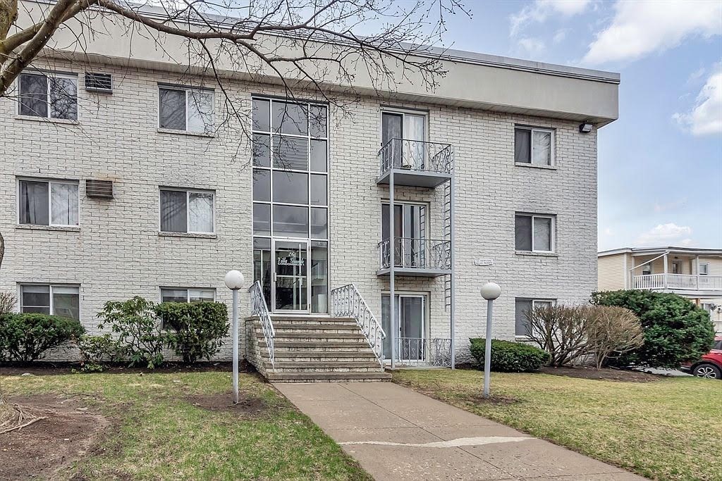 24 Inman St 26