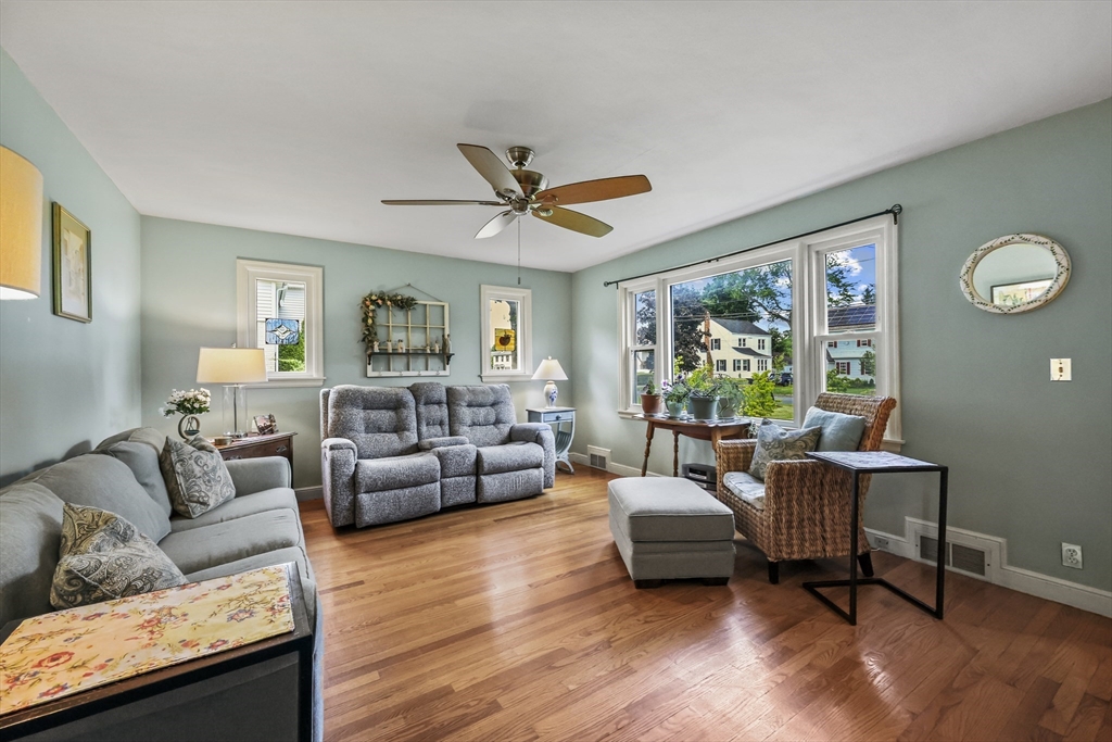 111 Maple Road