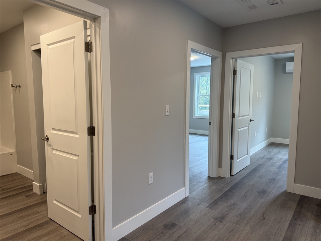 251 Sladen Street 207