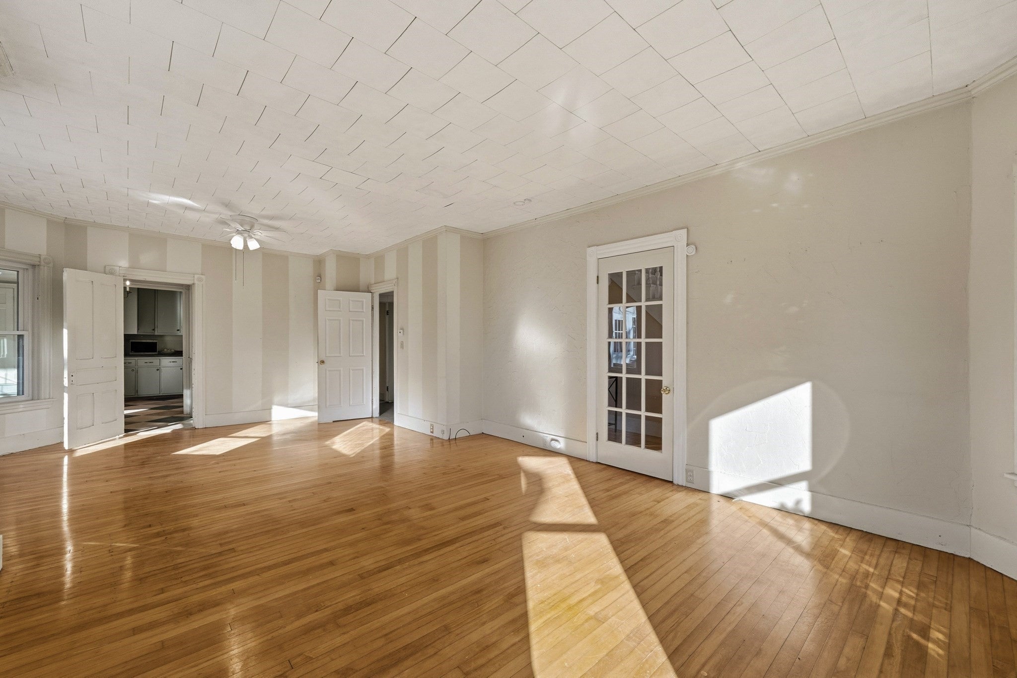 23 Montague St, Worcester, MA, 23 Montague St, Worcester, MA Photo #4