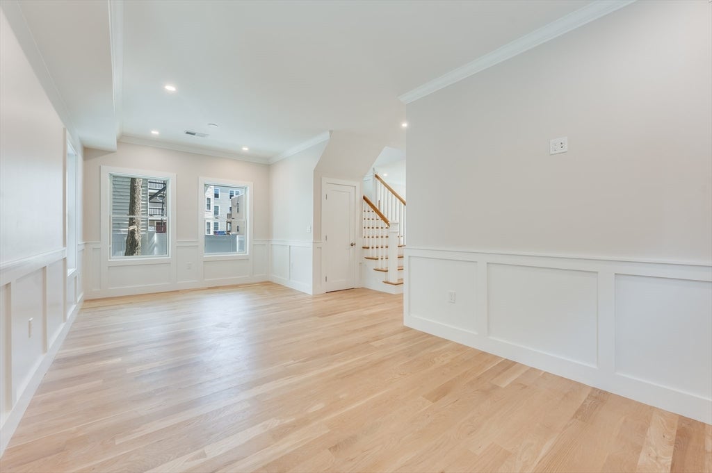 147 West Eighth Street, Boston, MA Photo #12