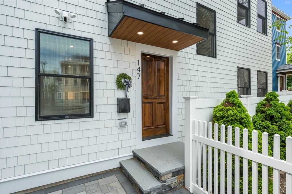 147 West Eighth Street, Boston, MA Photo #32