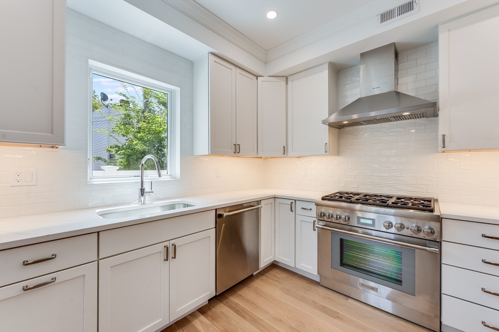 147 West Eighth Street, Boston, MA Photo #6
