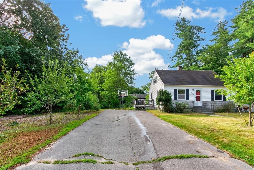 542 Wanoosnoc Rd, Fitchburg, MA, 542 Wanoosnoc Rd, Fitchburg, MA Photo #17