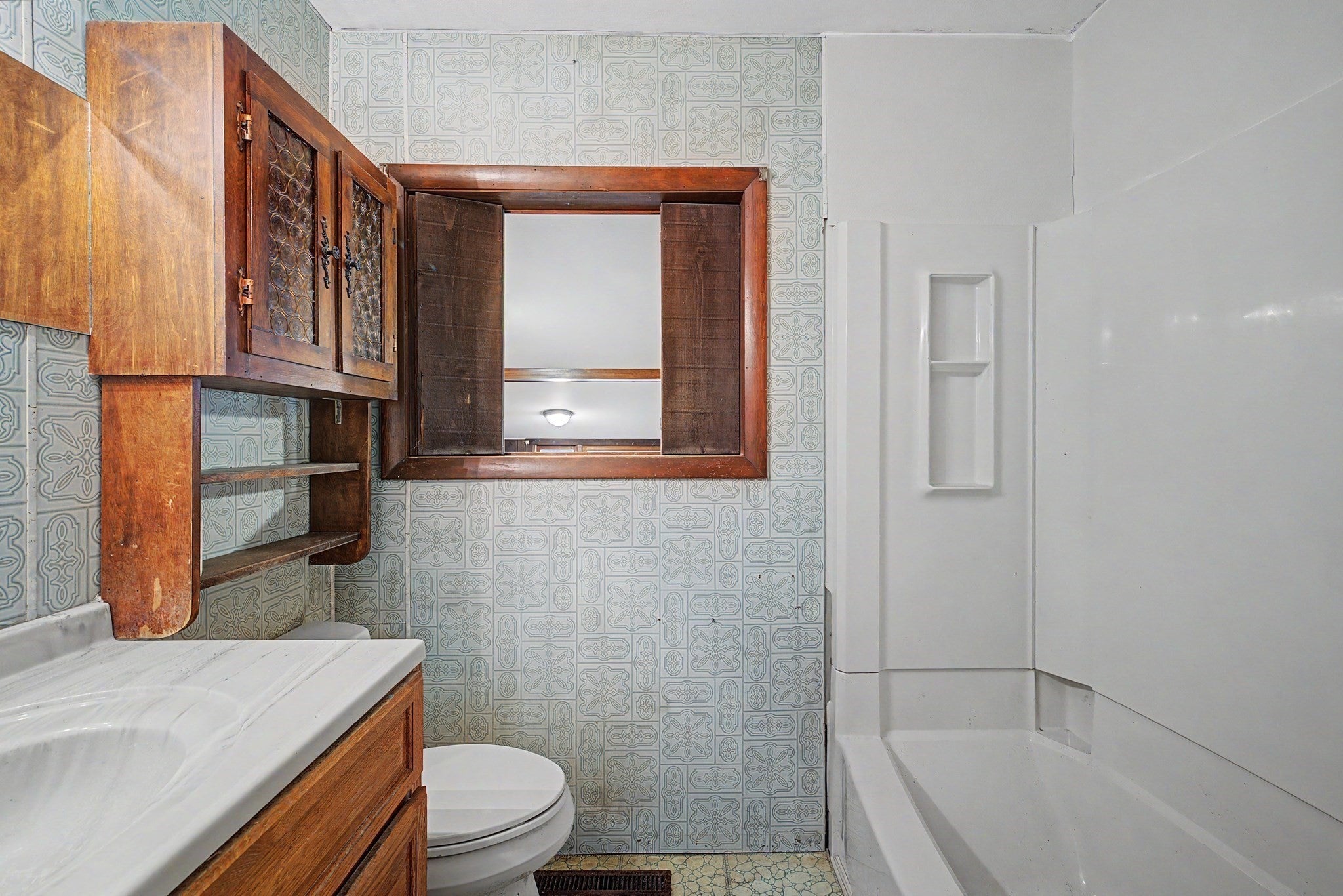 286 Granville Rd, Southwick, MA Photo #18