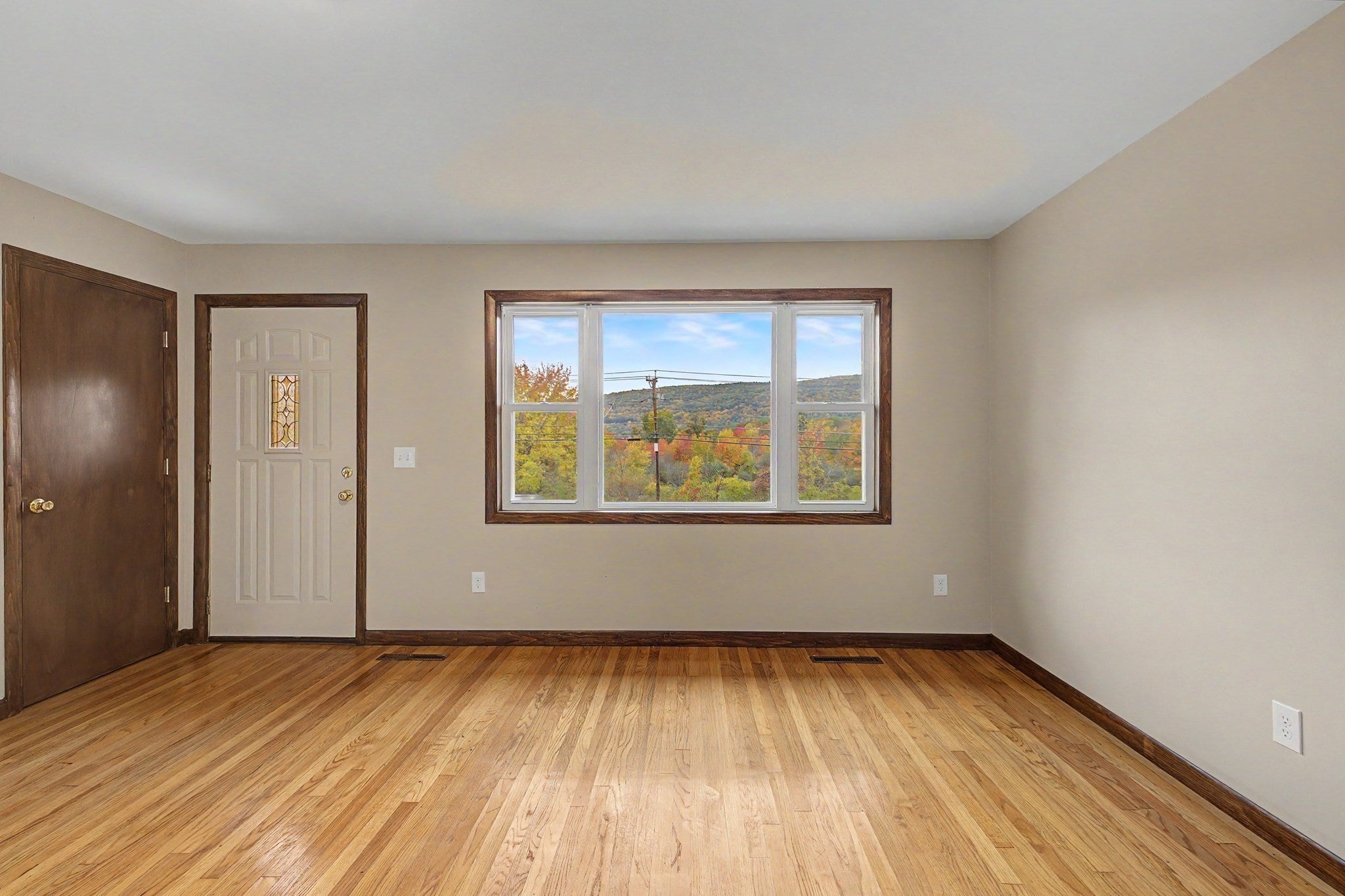 286 Granville Rd, Southwick, MA Photo #6