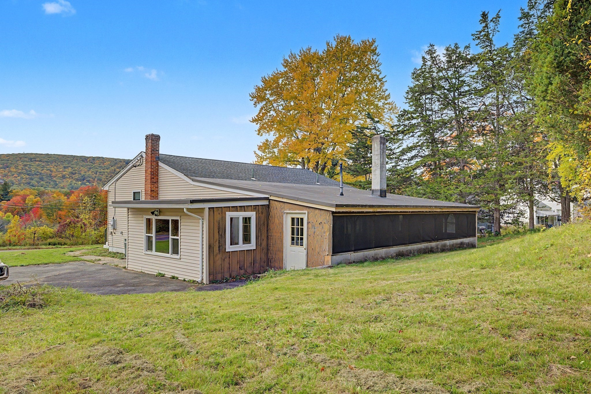286 Granville Rd, Southwick, MA Photo #34