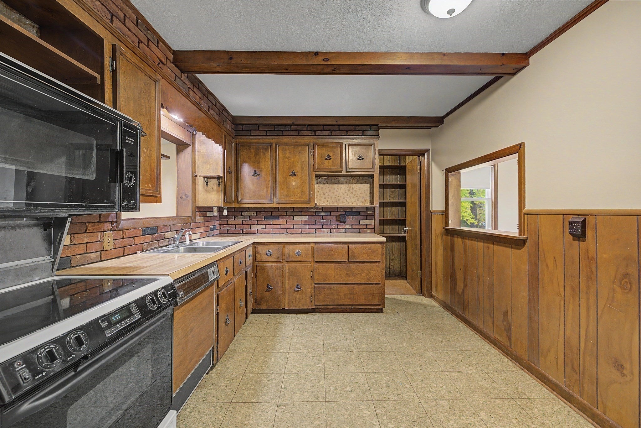 286 Granville Rd, Southwick, MA Photo #7