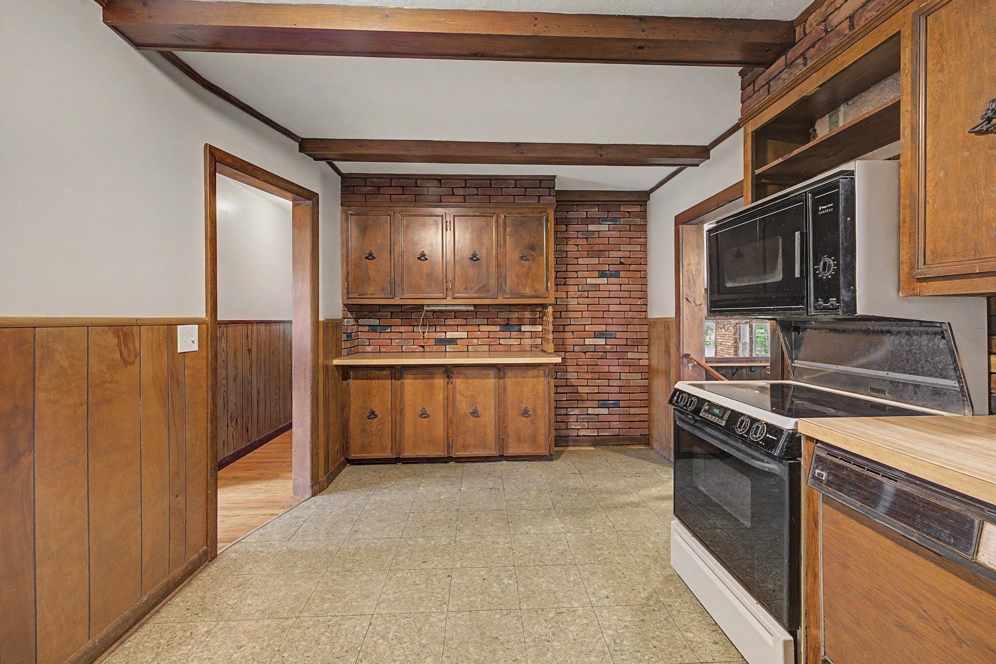 286 Granville Rd, Southwick, MA Photo #11