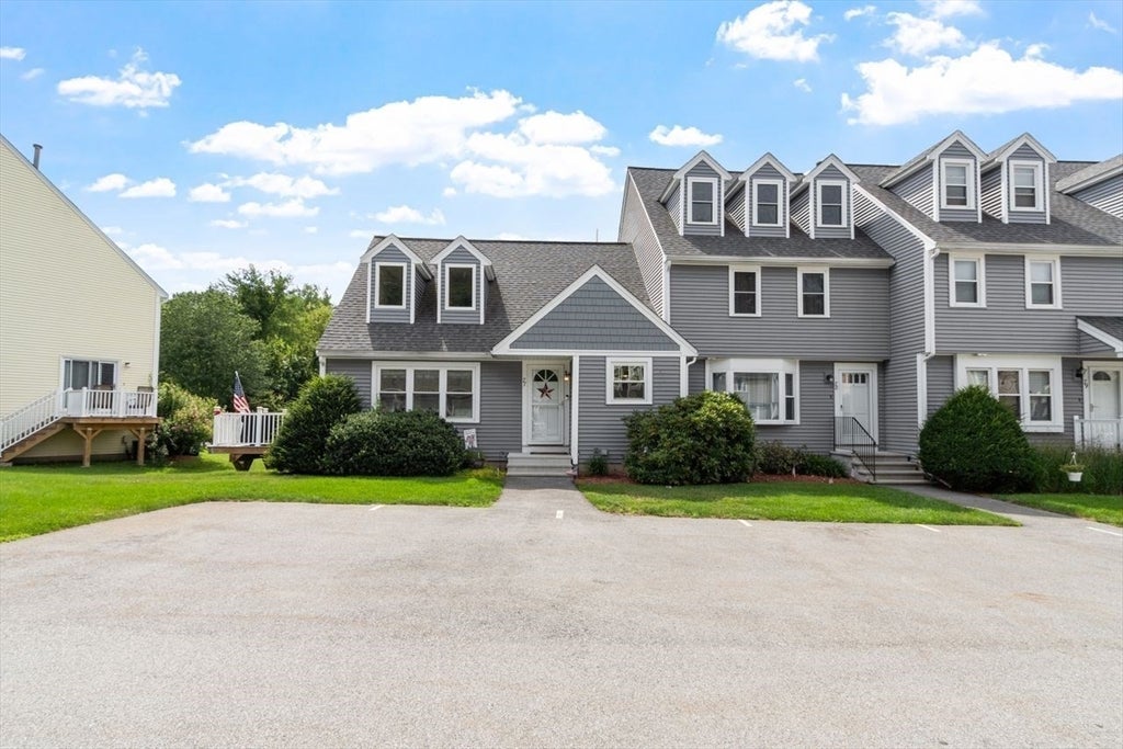77 Merrimack Meadows Ln #77, Tewksbury, MA, 77 Merrimack Meadows Ln #77, Tewksbury, MA Photo #2