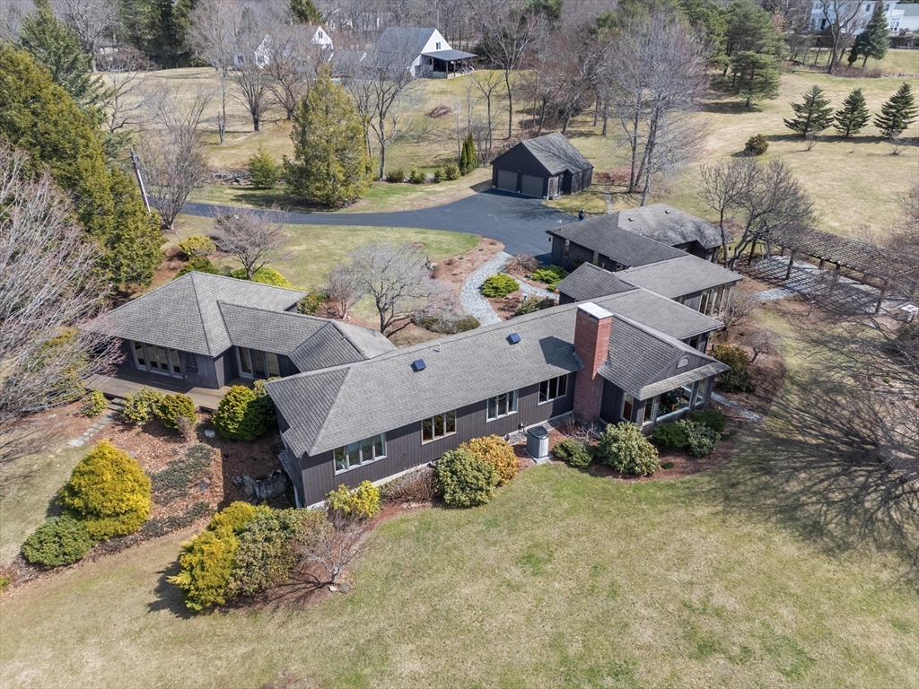 135 Crane Neck Street