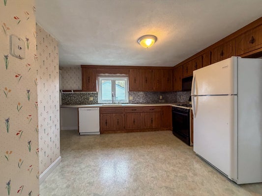233 FOREST ST # 233, MALDEN, MA 02148 - Image a875ab544abc0ef22cb44cdcd902b683/1973265552