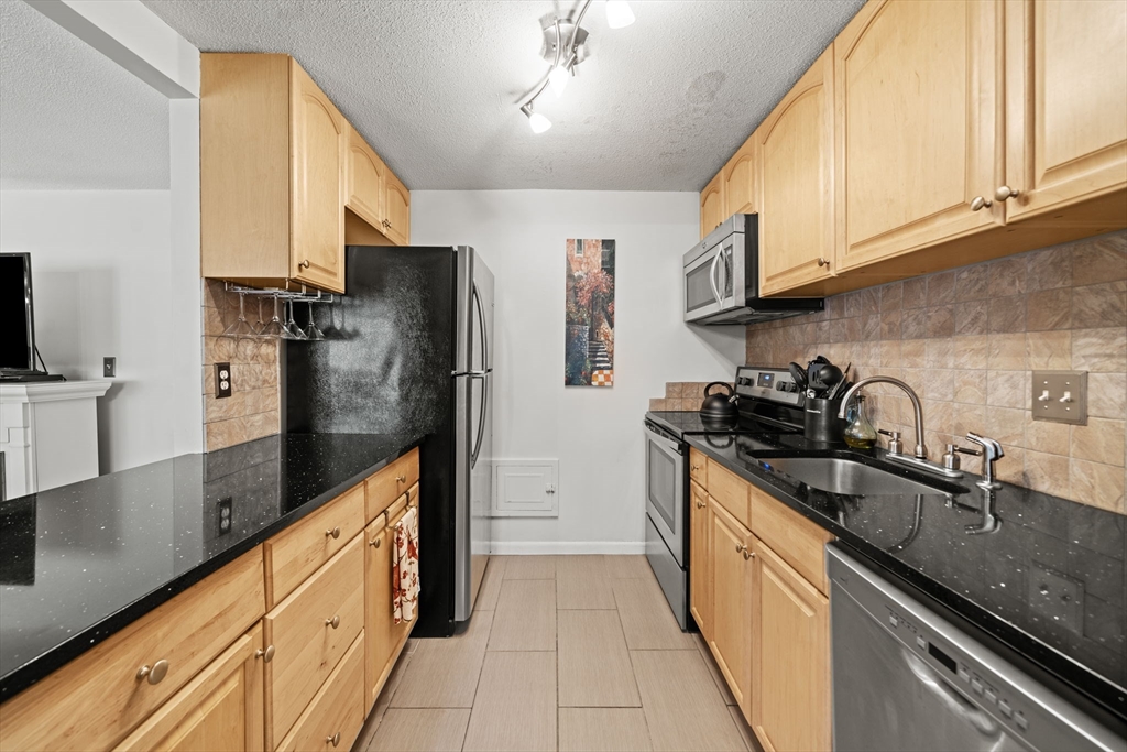 64 Main ST #28B, Stoneham, MA Photo #12