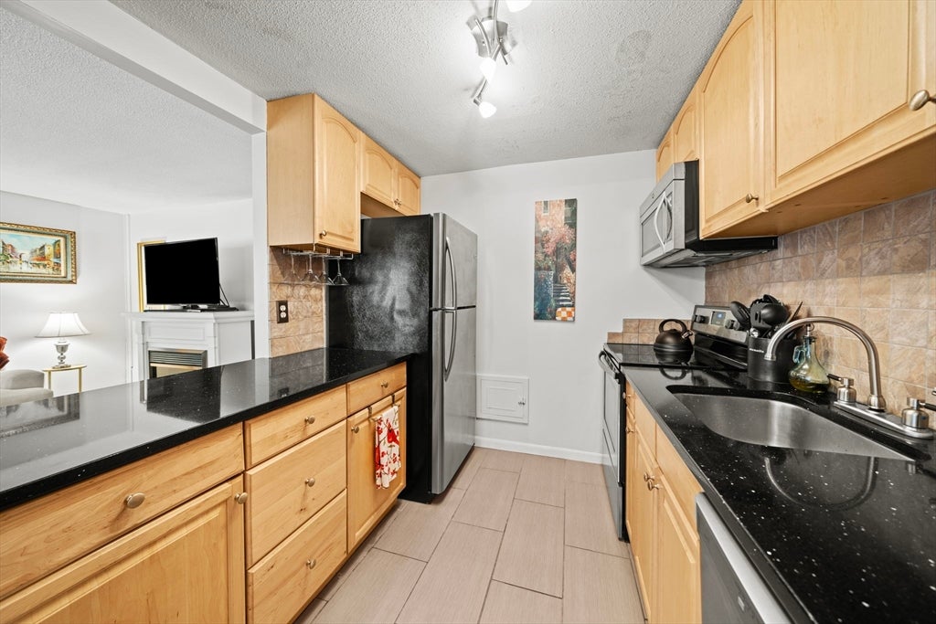 64 Main ST #28B, Stoneham, MA Photo #13