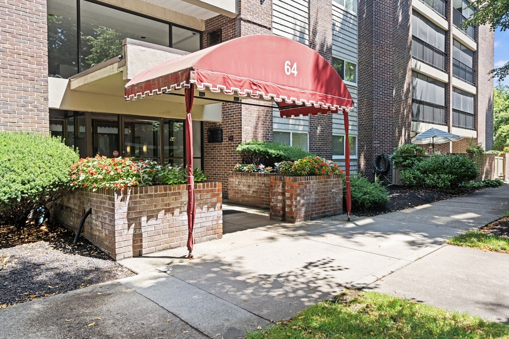 64 Main ST #28B, Stoneham, MA Photo #2