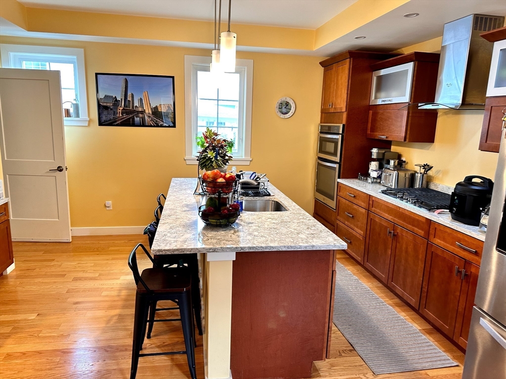 8 Sylvan St A