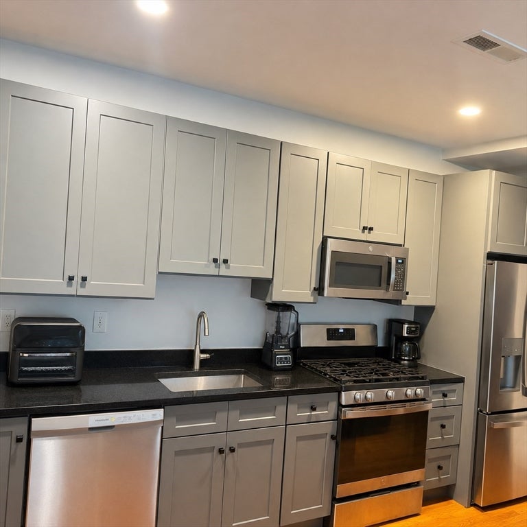 804 Waverly ST #201, Framingham, MA, 804 Waverly ST #201, Framingham, MA Photo #1