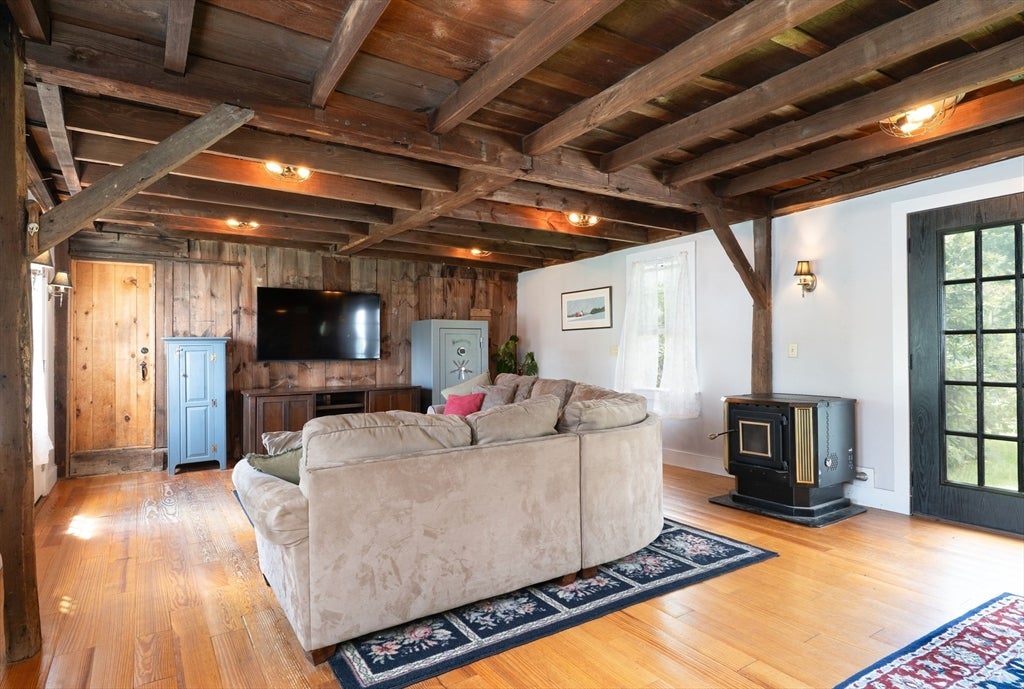 16 Wales Rd, Brimfield, MA Photo #7