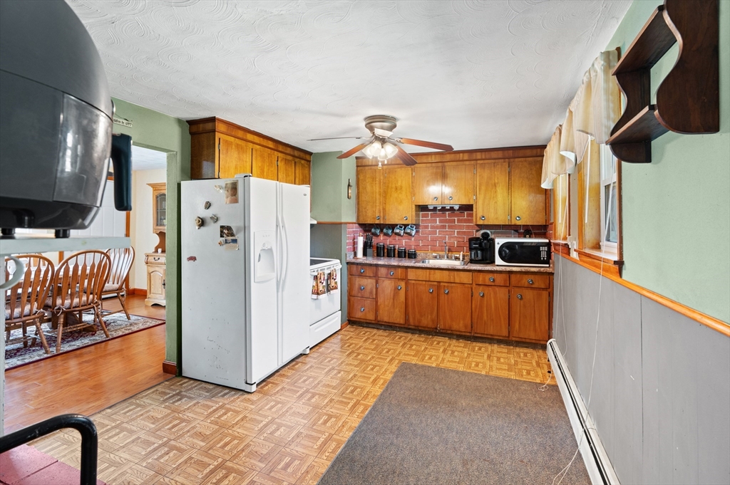 242 Carl Ave