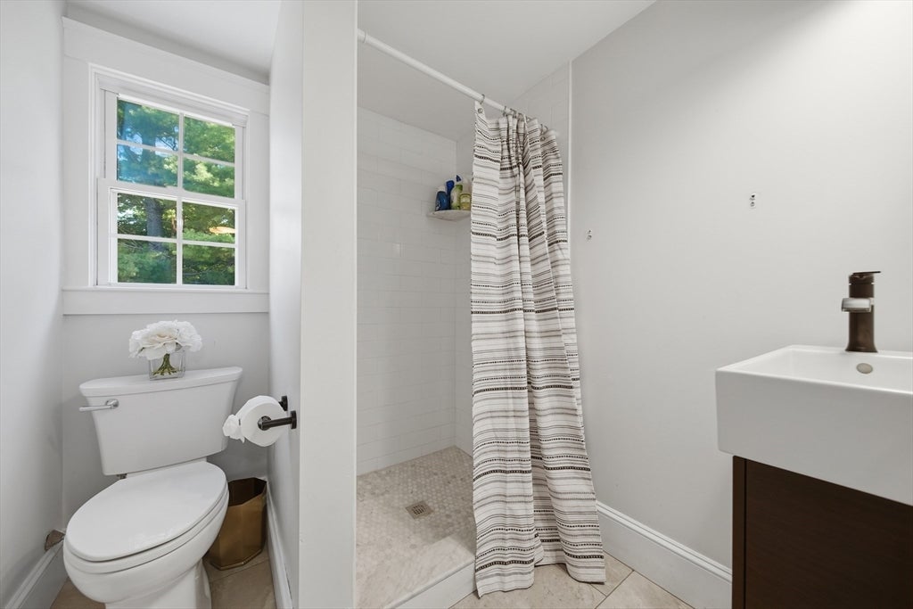 105 Bow St, Peabody, MA Photo #10