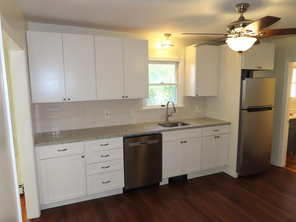 60 Pleasant St #2, Plymouth, MA Photo #3