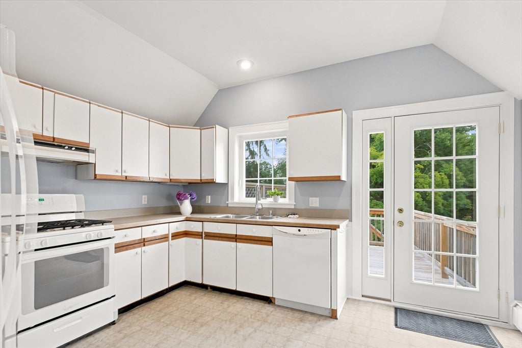 58 Morton Street #A, Andover, MA, 58 Morton Street #A, Andover, MA Photo #7