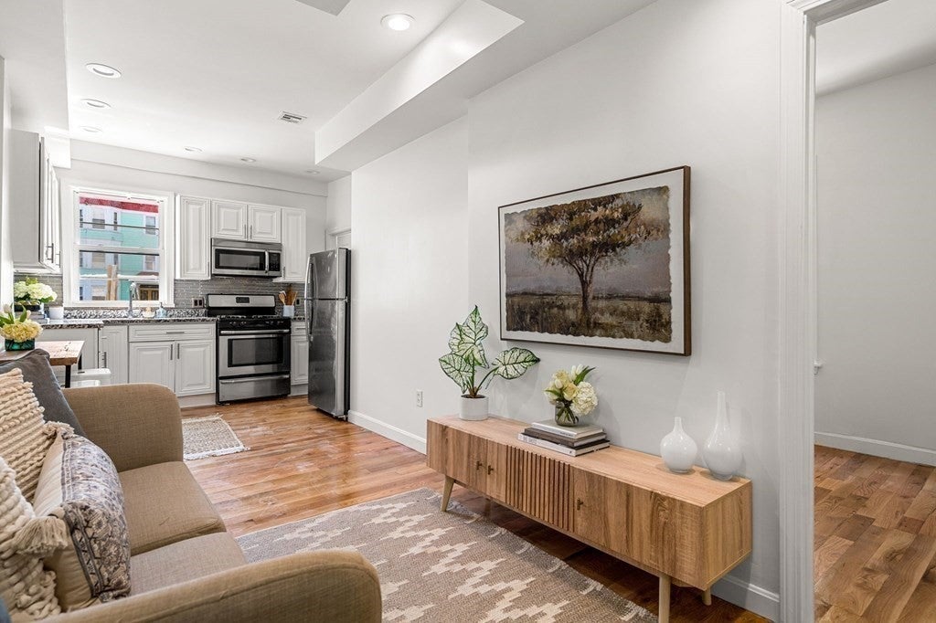 29 Clarence Street #1, Boston, MA, 29 Clarence Street #1, Boston, MA Photo #2