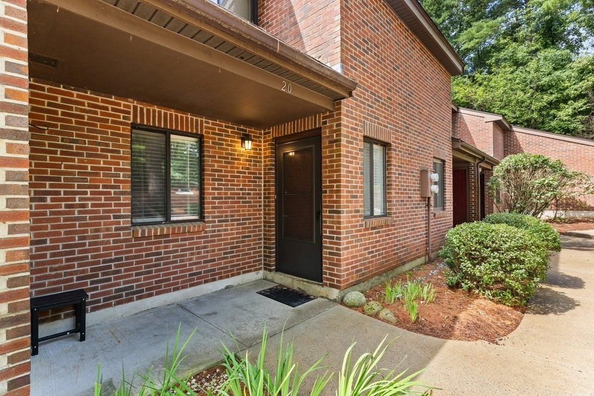20 Highwood Dr #20, Franklin, MA Photo #1