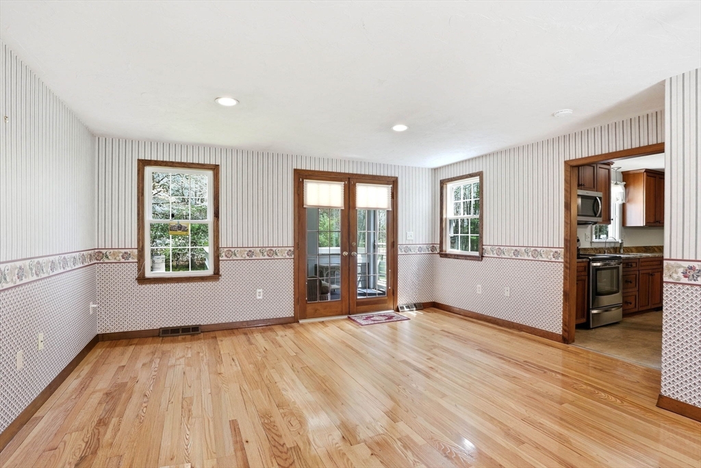 313 Plain St, Bridgewater, MA Photo #6
