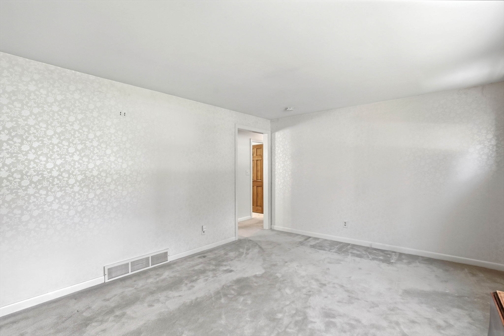 313 Plain St, Bridgewater, MA Photo #19