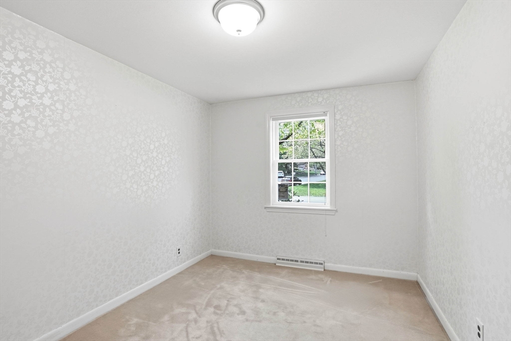 313 Plain St, Bridgewater, MA Photo #24