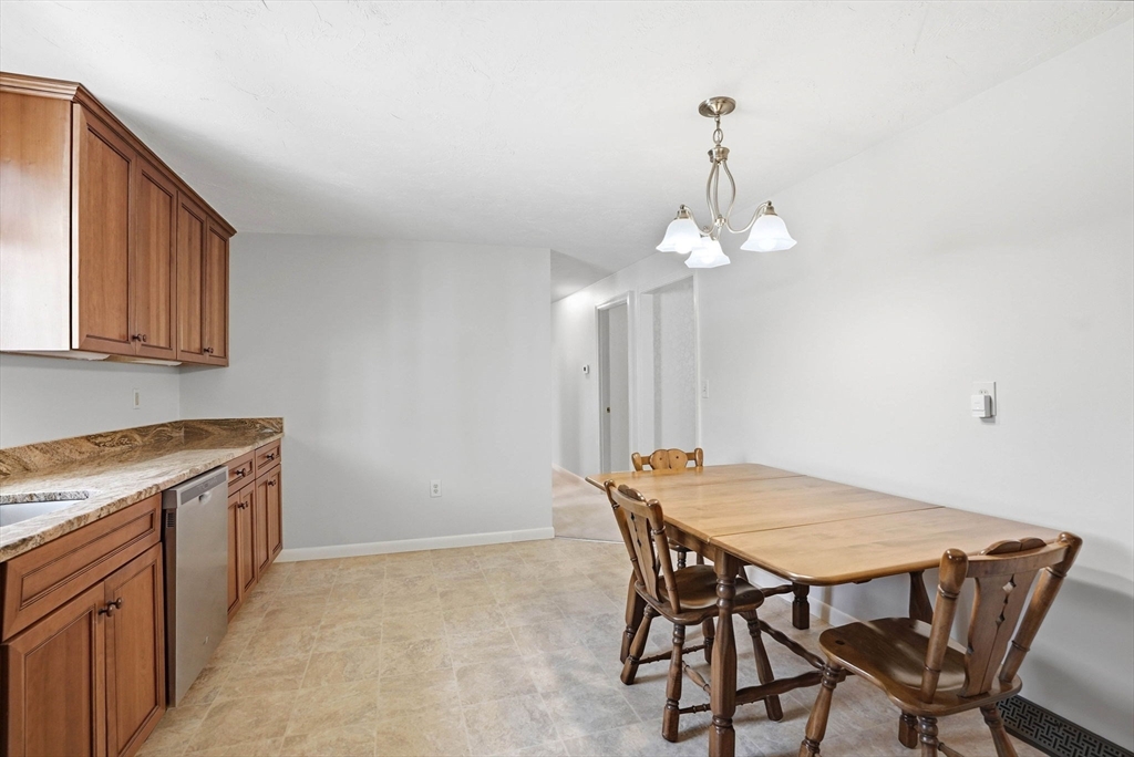 313 Plain St, Bridgewater, MA Photo #10