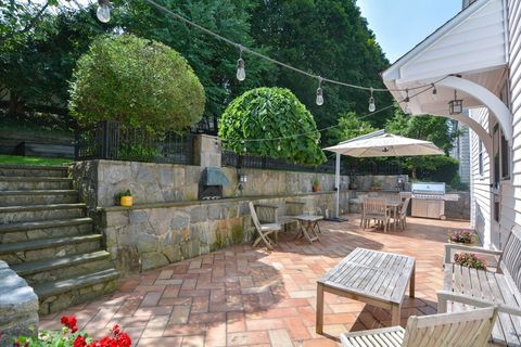 Photo of 10 Radcliffe Rd, Belmont, MA 02478 (MLS # 73501556)