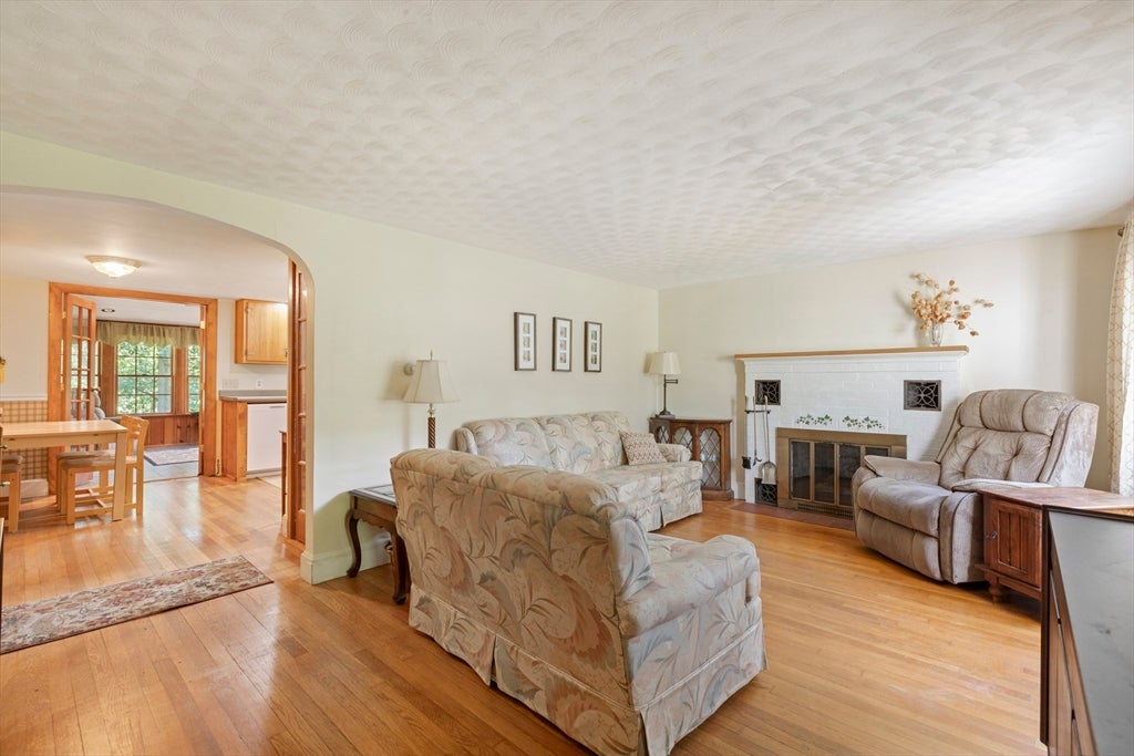 67 Summer St, Foxboro, MA, 67 Summer St, Foxboro, MA Photo #9